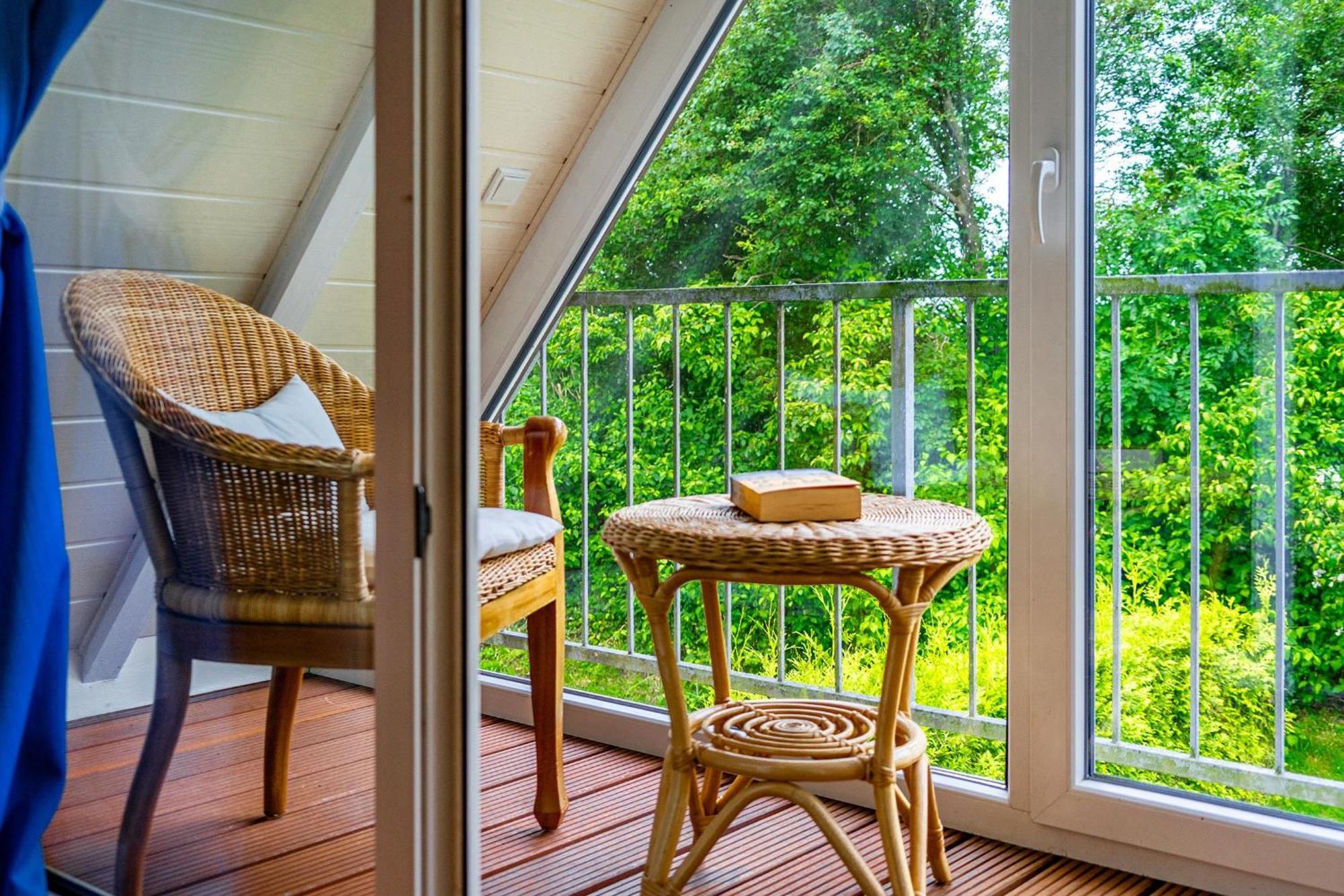 Ferienhaus Heimathafen เบนซาซิเออ ภายนอก รูปภาพ